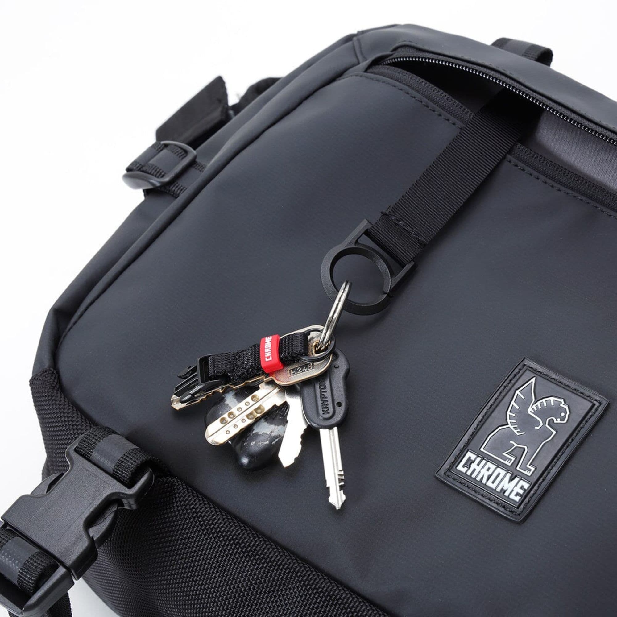 Kadet Max 15L Sling - Image 12